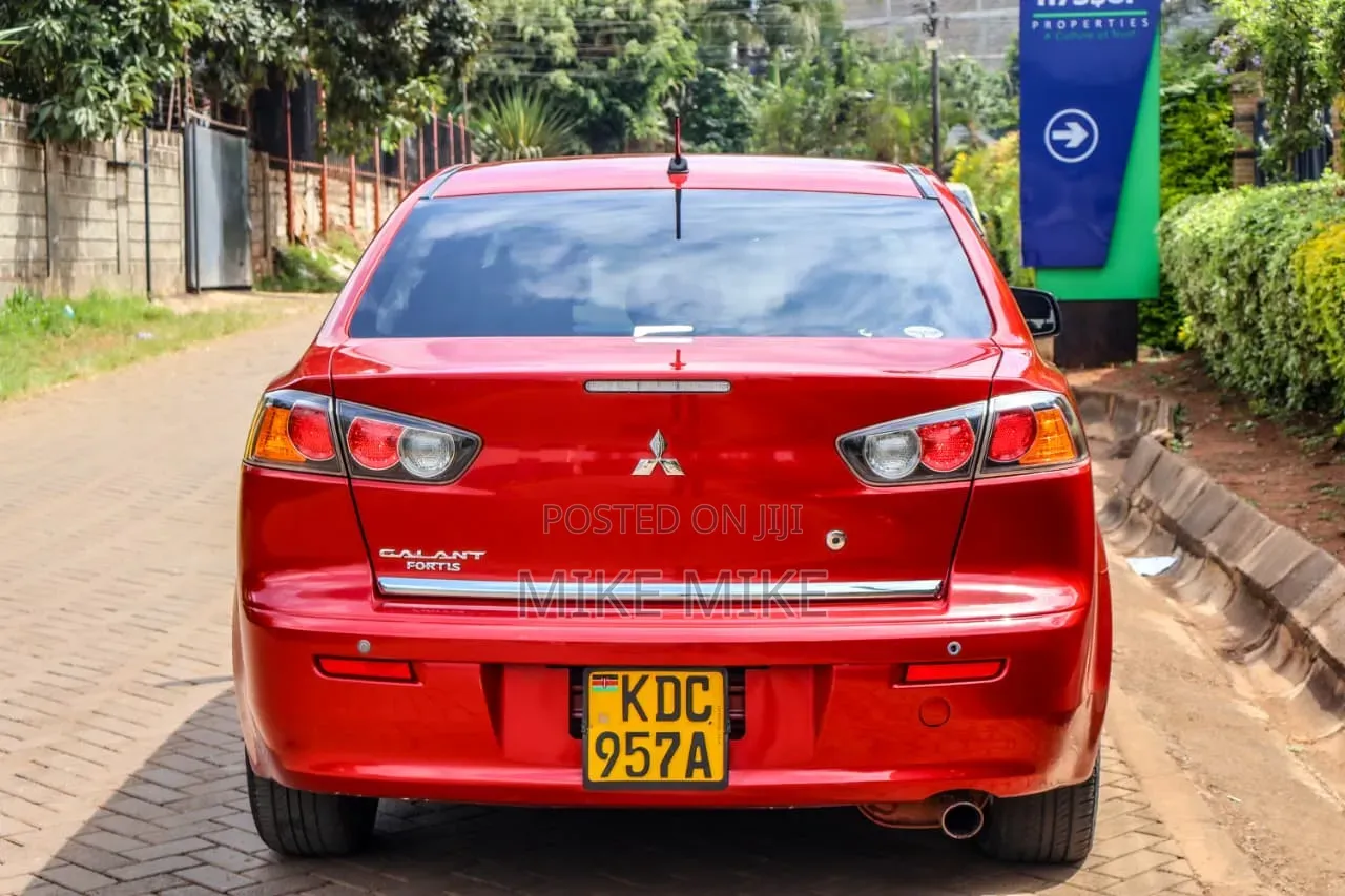 Mitsubishi Galant 2014 Red