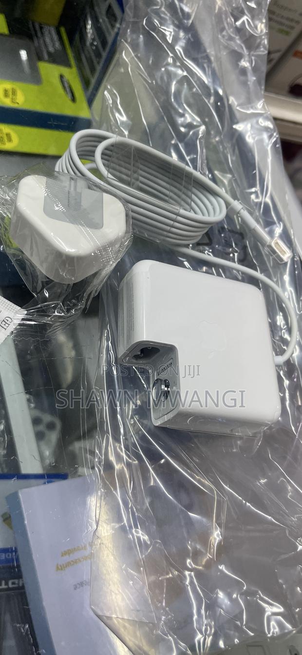 Apple Macbook Pro/Air Charger Magsafe 2 - main view