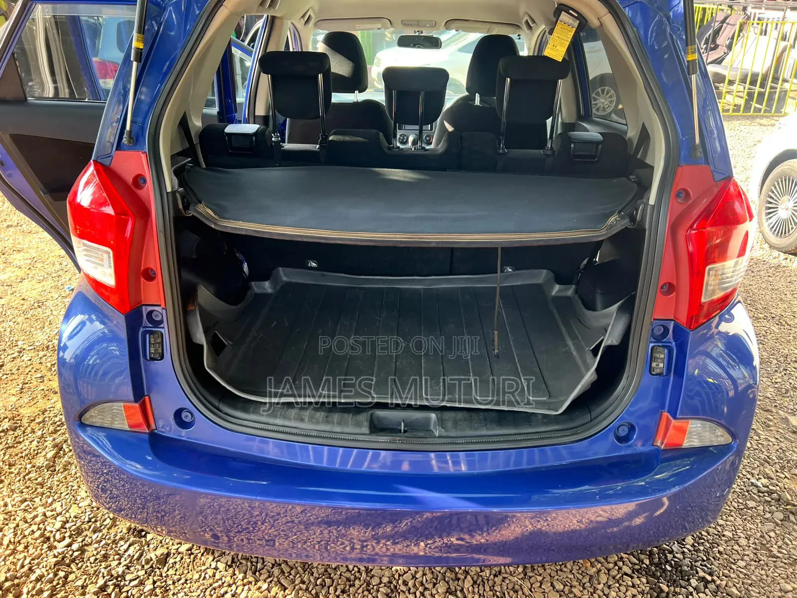 Subaru Trezia 2011 Blue