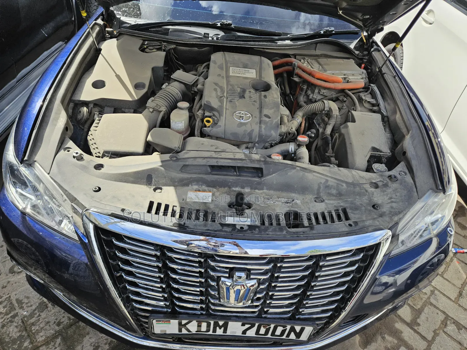 Toyota Crown 2016 Blue