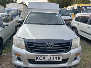Toyota Hilux 2014 Gray