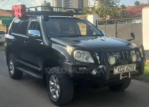 Toyota Land Cruiser Prado 2012 Black