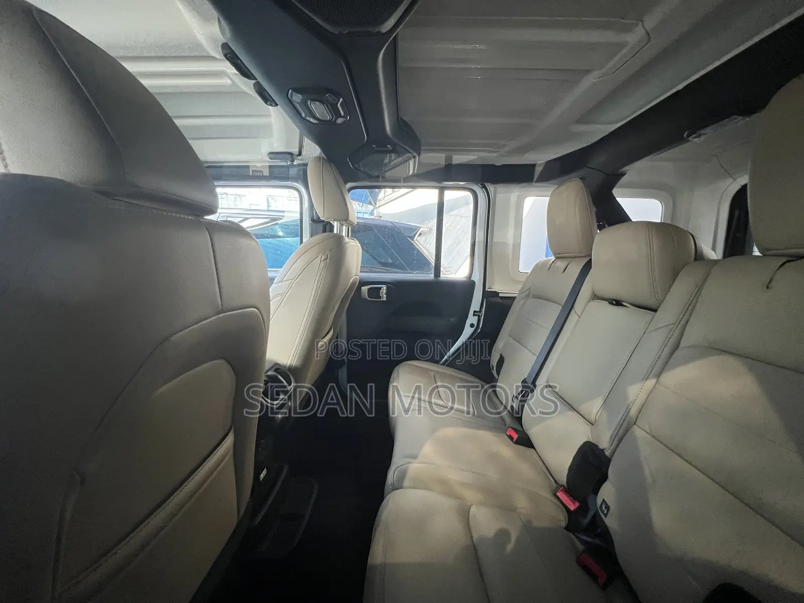 Jeep Wrangler 2019 White