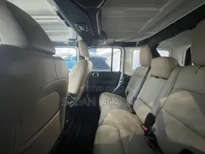 Jeep Wrangler 2019 White