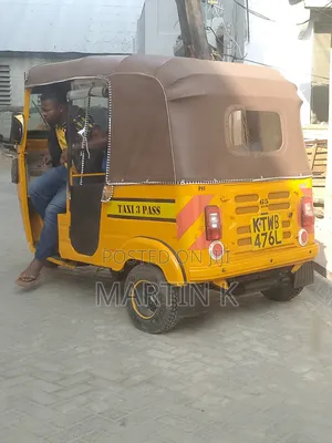 Bajaj RE 2018 Yellow