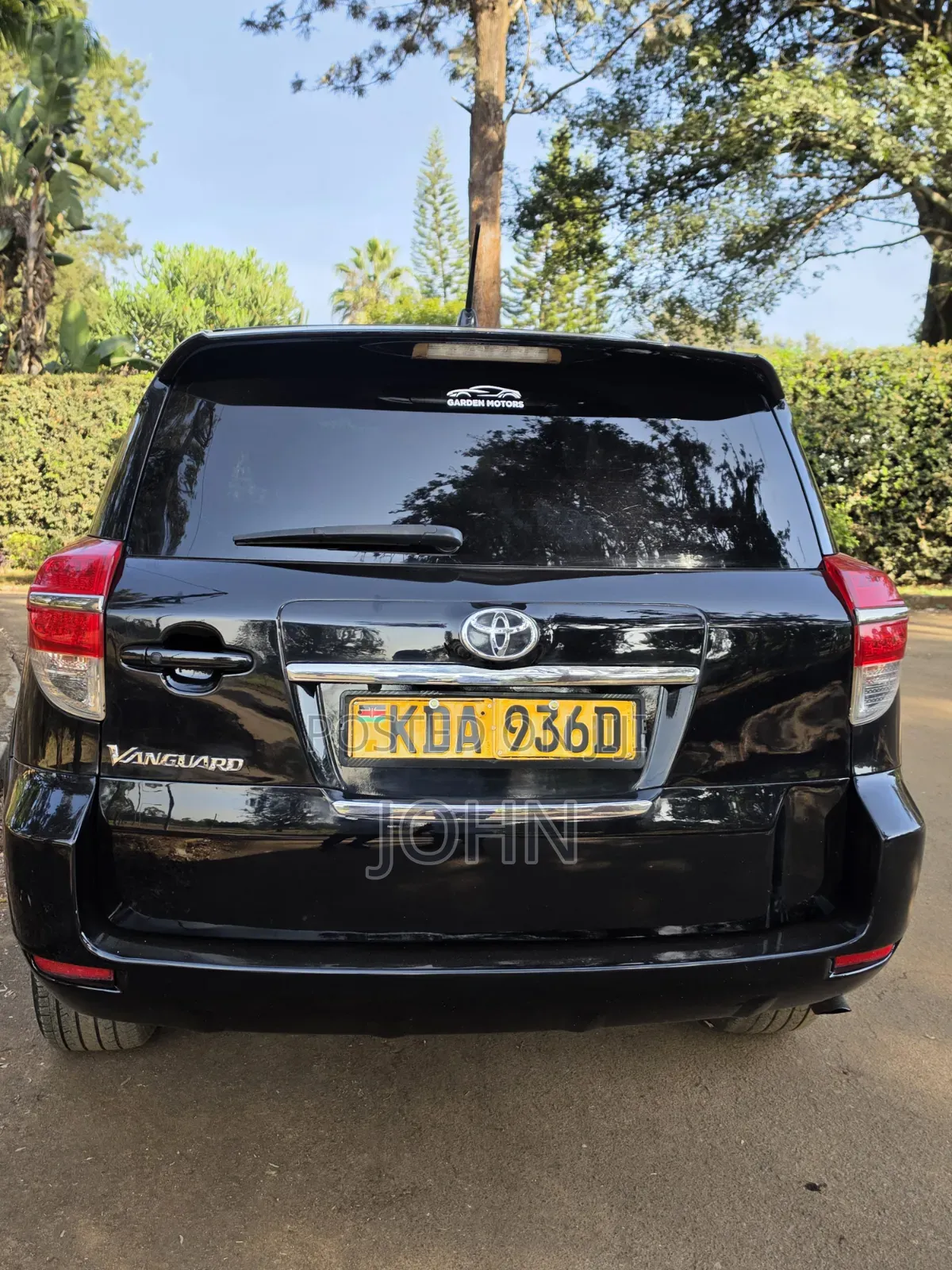 Toyota Vanguard 2013 Black