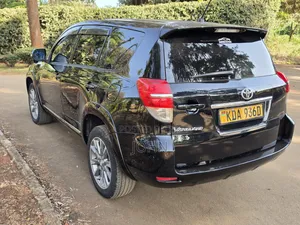 Toyota Vanguard 2013 Black
