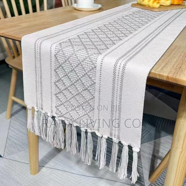 Table Runner | 35x180cm | Fits Up to 8 Seater Table