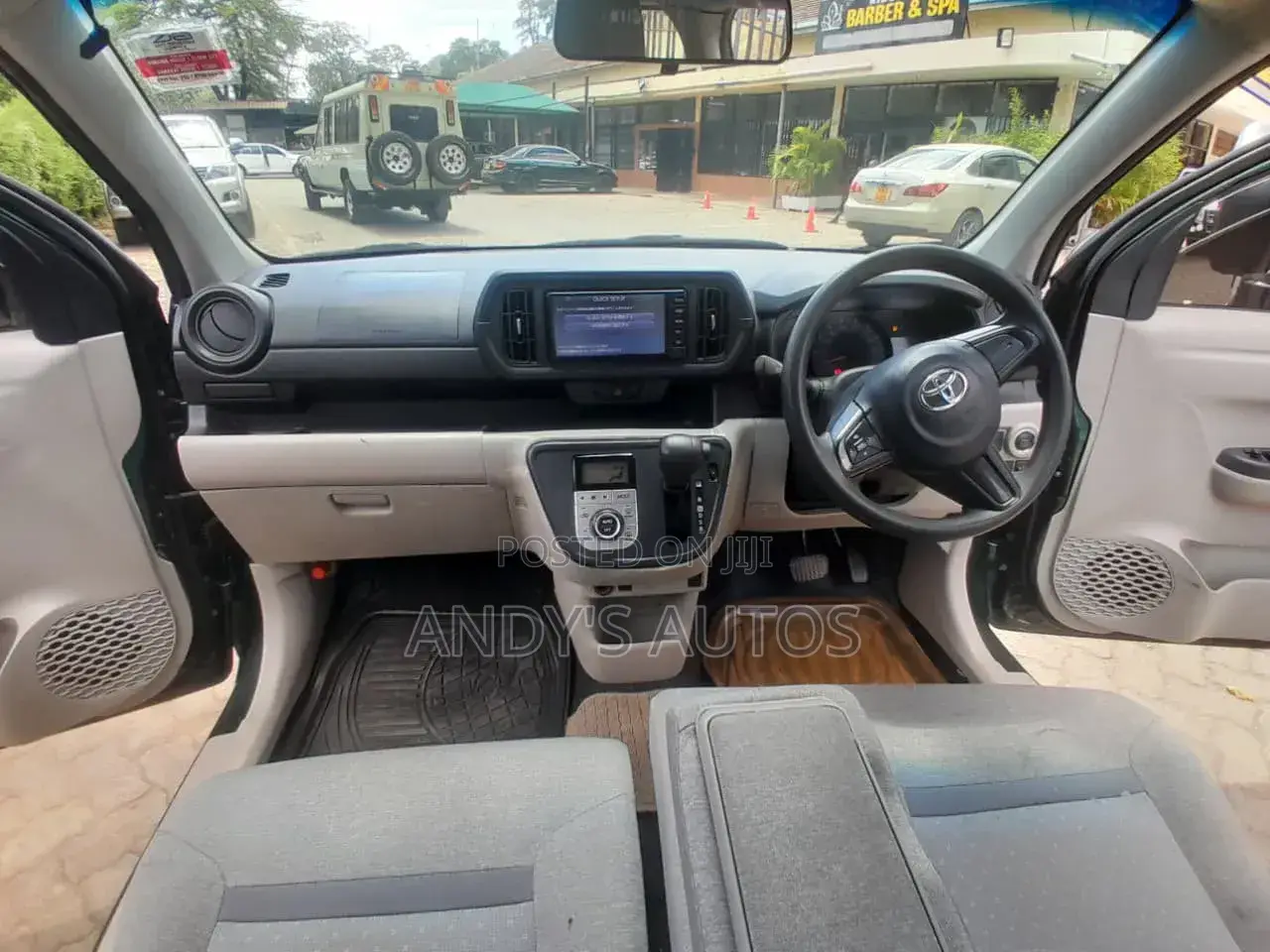Toyota Passo 2017 Green