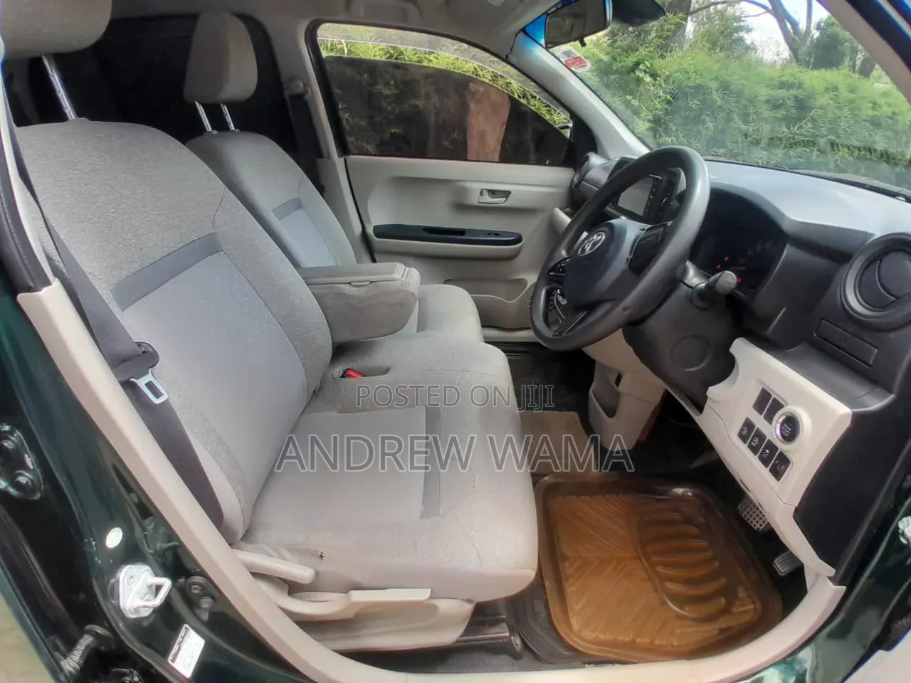 Toyota Passo 2017 Green