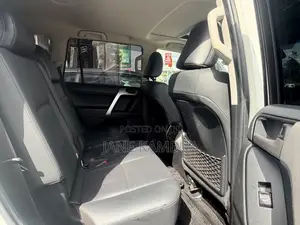 Toyota Land Cruiser Prado 2.8 2020 Pearl
