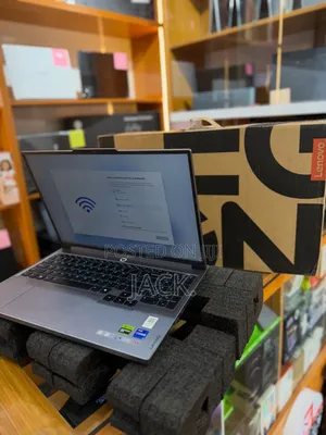 Laptop Lenovo Legion 5 32GB Intel Core Ultra 9 SSD 1T