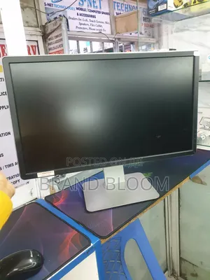 23" Monitor Streched