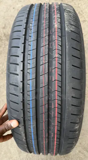215/55r17 Bridgsone Tyre