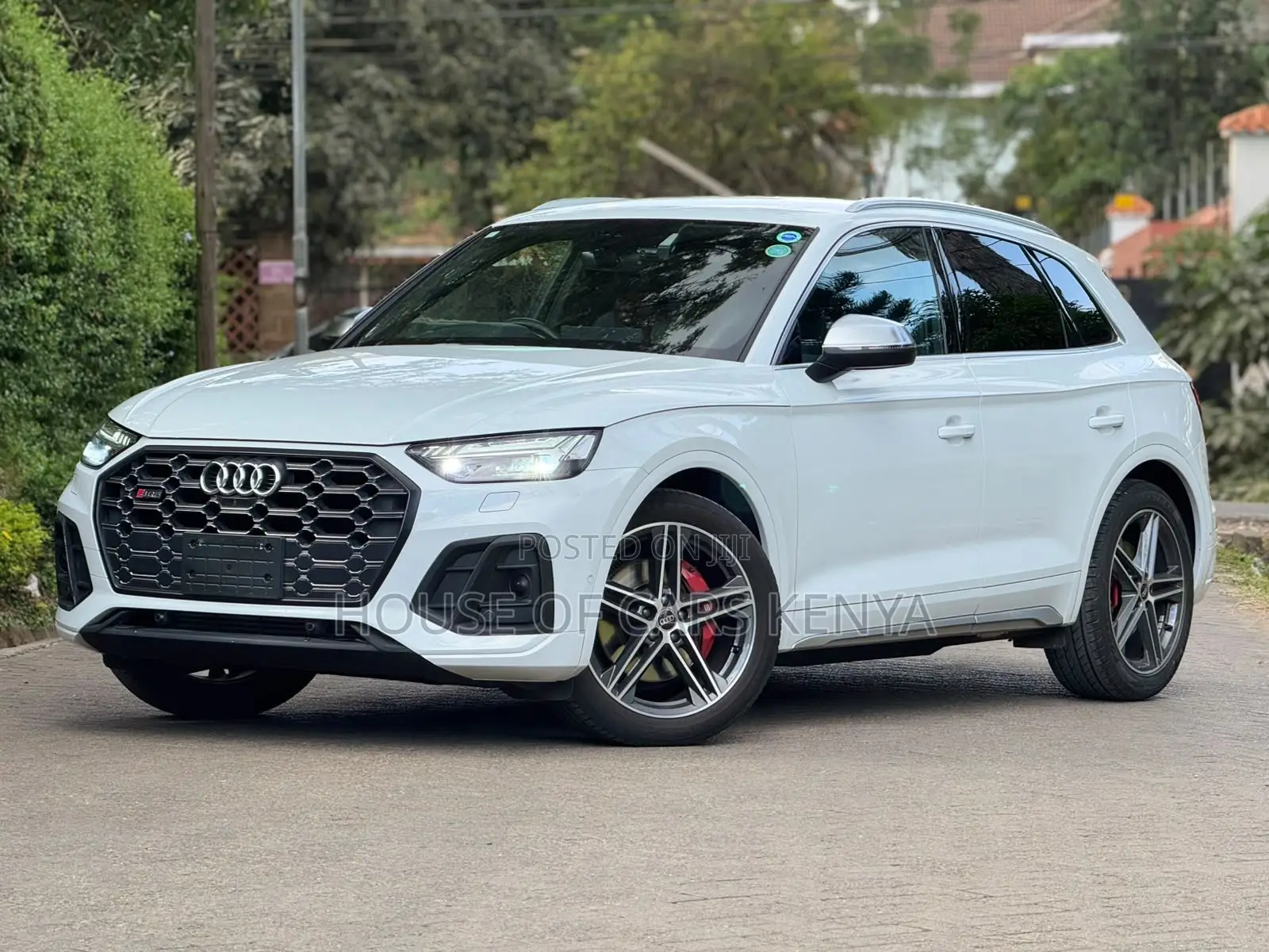 Audi SQ5 2021 Pearl