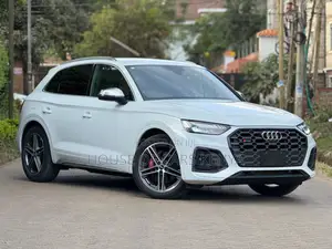 Audi SQ5 2021 Pearl