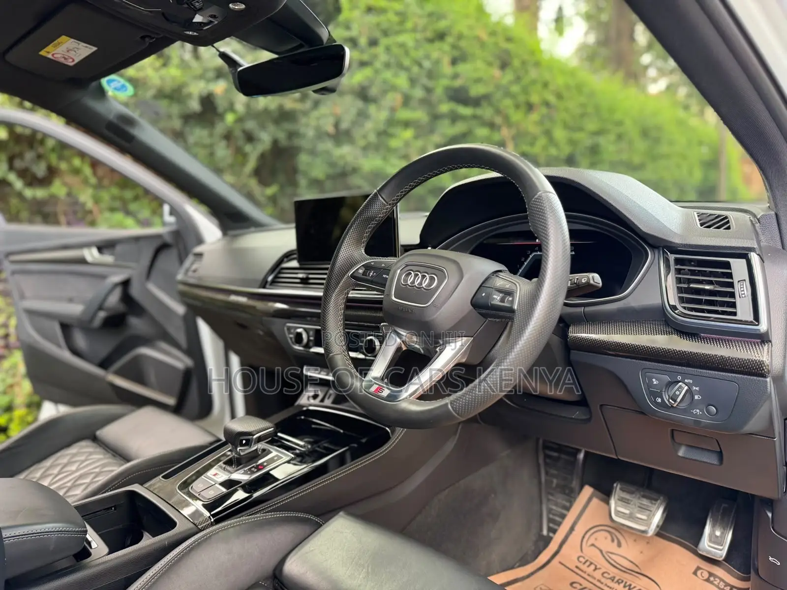 Audi SQ5 2021 Pearl