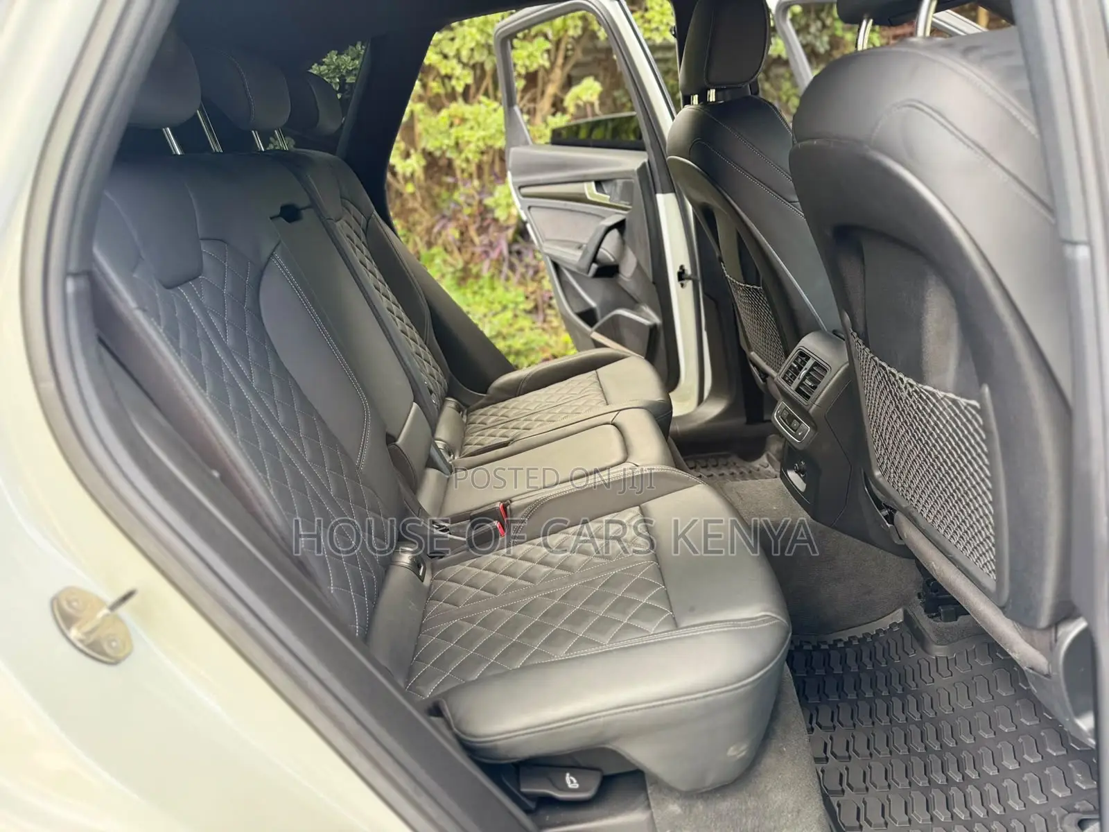 Audi SQ5 2021 Pearl