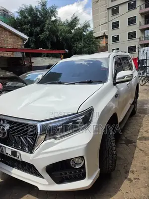 Toyota Land Cruiser Prado 2016 White