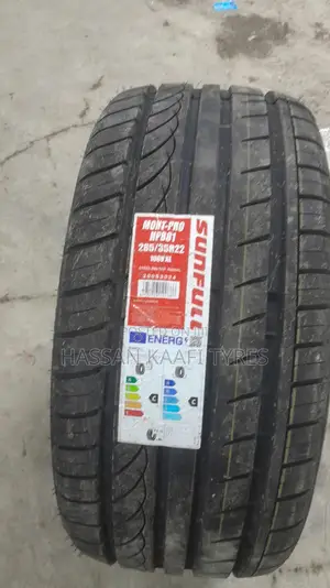 285/35r22 Sunfull Tyre