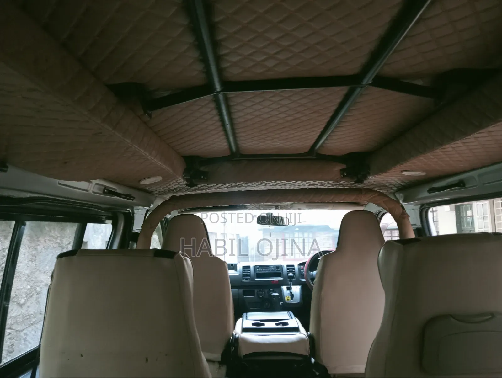 Toyota HiAce 2017 Silver
