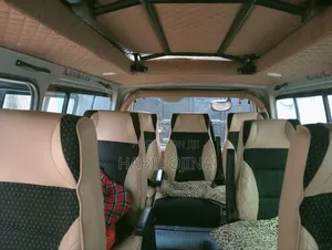 Toyota HiAce 2017 Silver