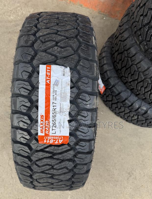 265/65r17 Maxxis Tyre (Razr10pr )
