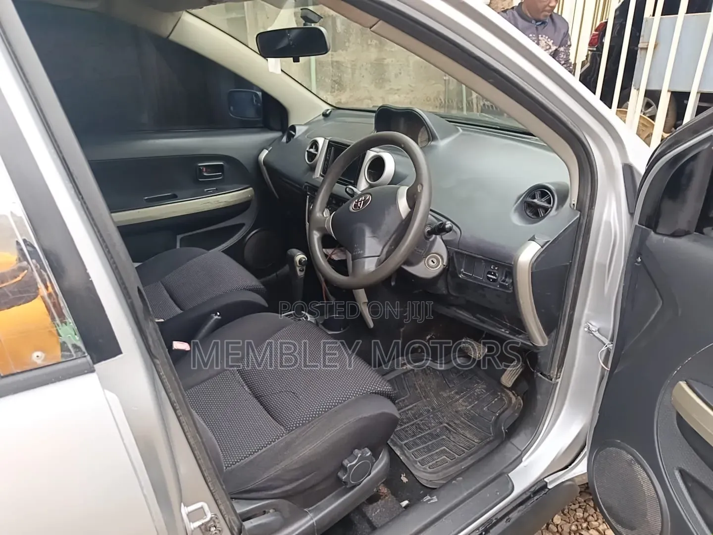 Toyota IST 2006 Silver