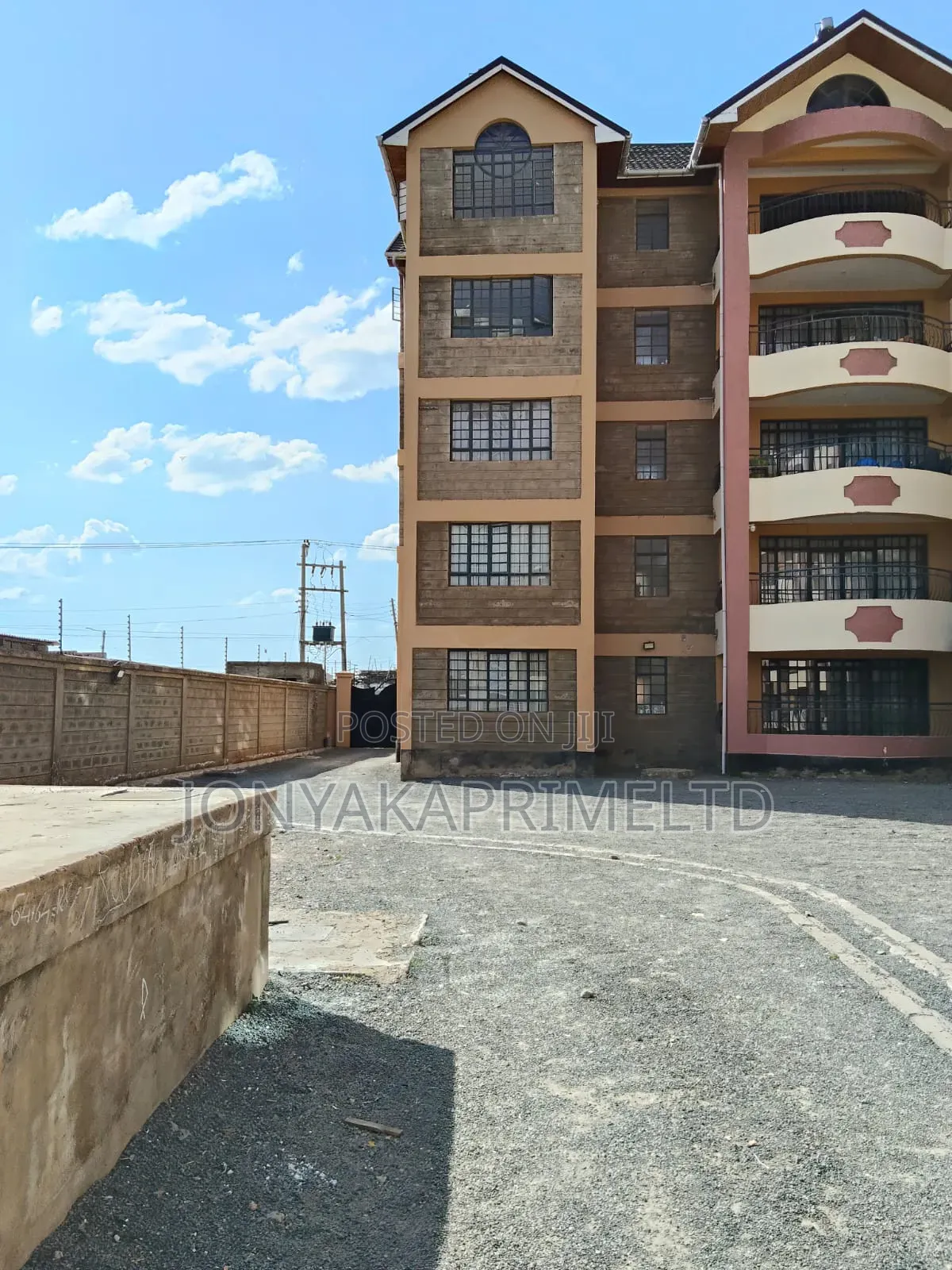 Mini Flat in Athiriver, Viraj Area for rent