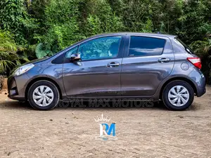 Toyota Vitz 2019 Gray