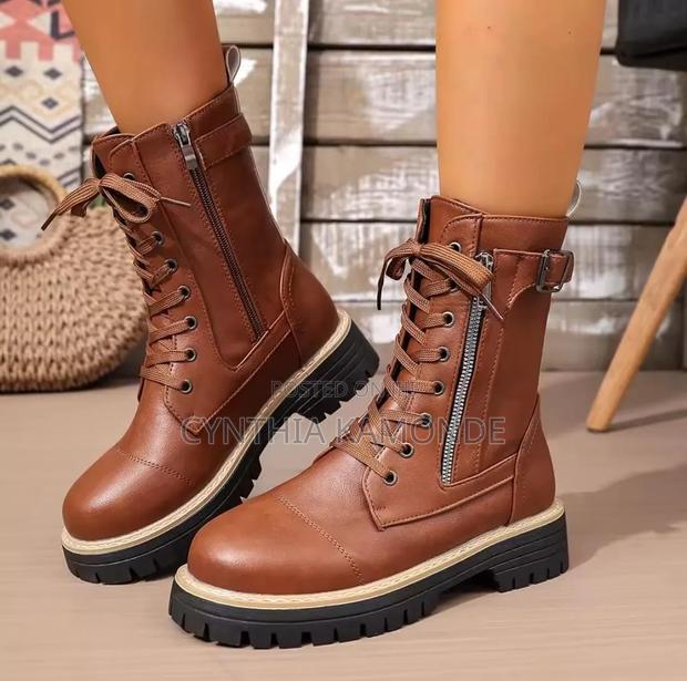 Double Sole Boots - thumbnail 3