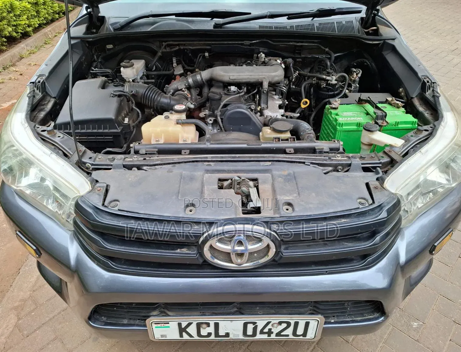 Toyota Hilux 2016 Gray