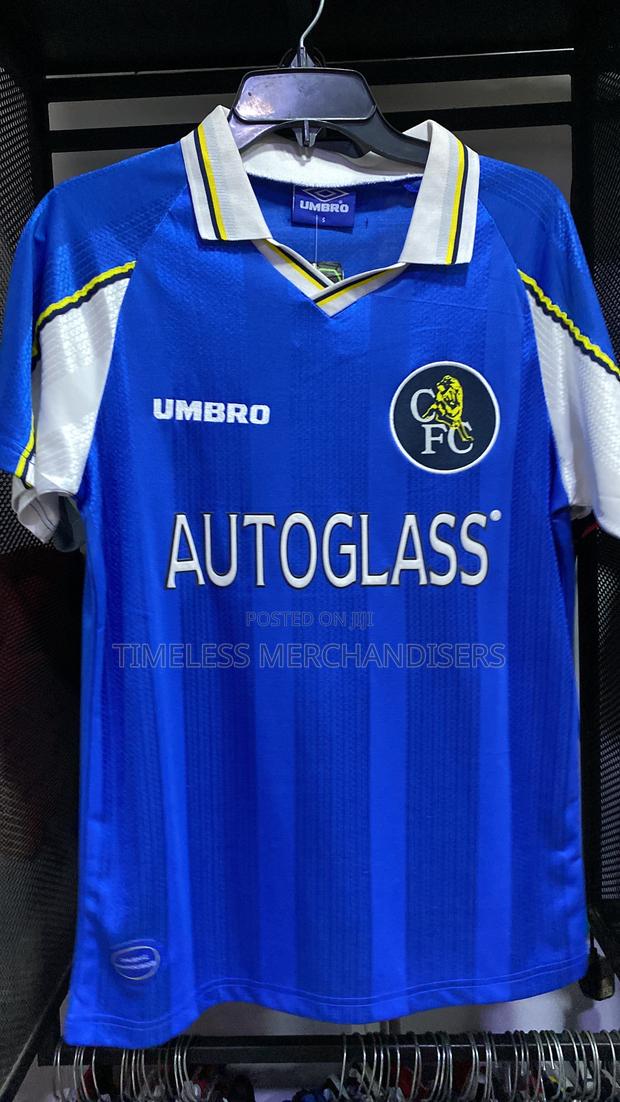 Chelsea All Time Retro Kits - thumbnail 5