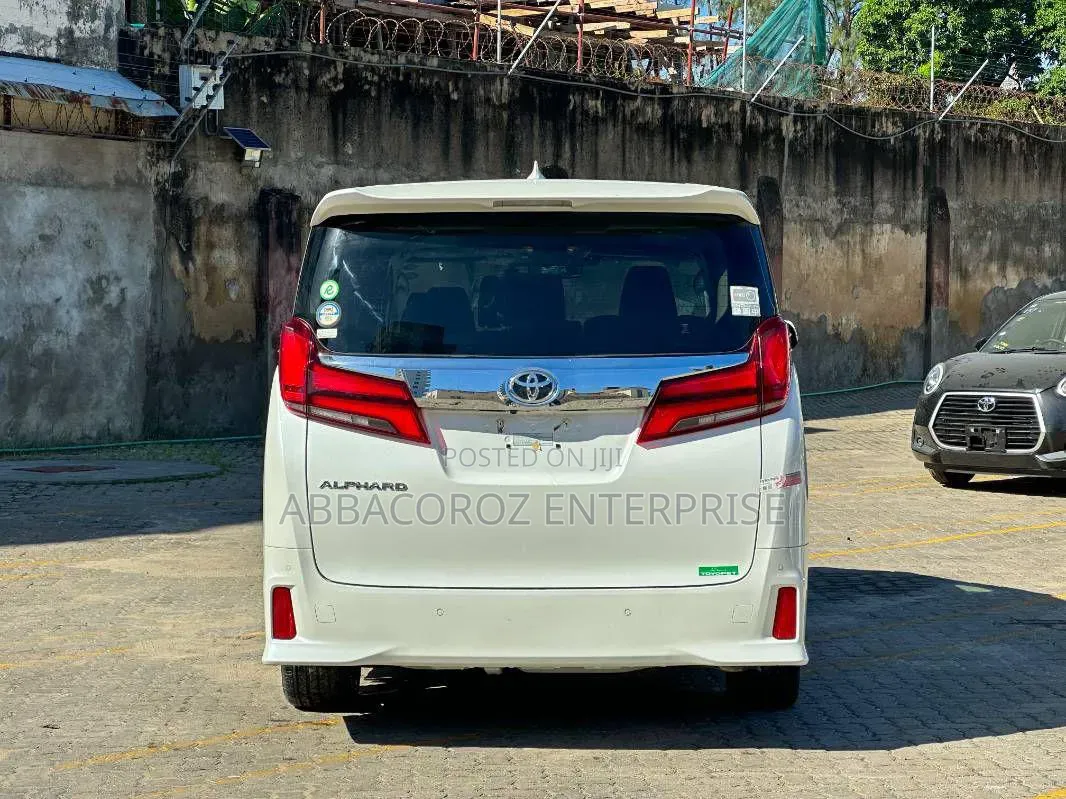 Toyota Alphard 2.5 Petrol AWD 2020 Pearl