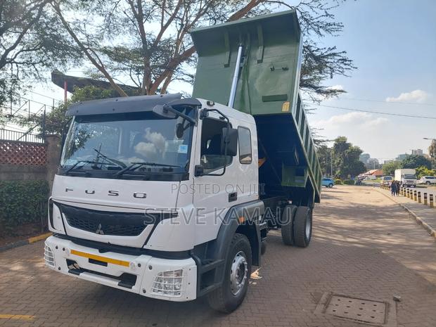 Mitsubishi Fuso Tipper KDJ - thumbnail 2