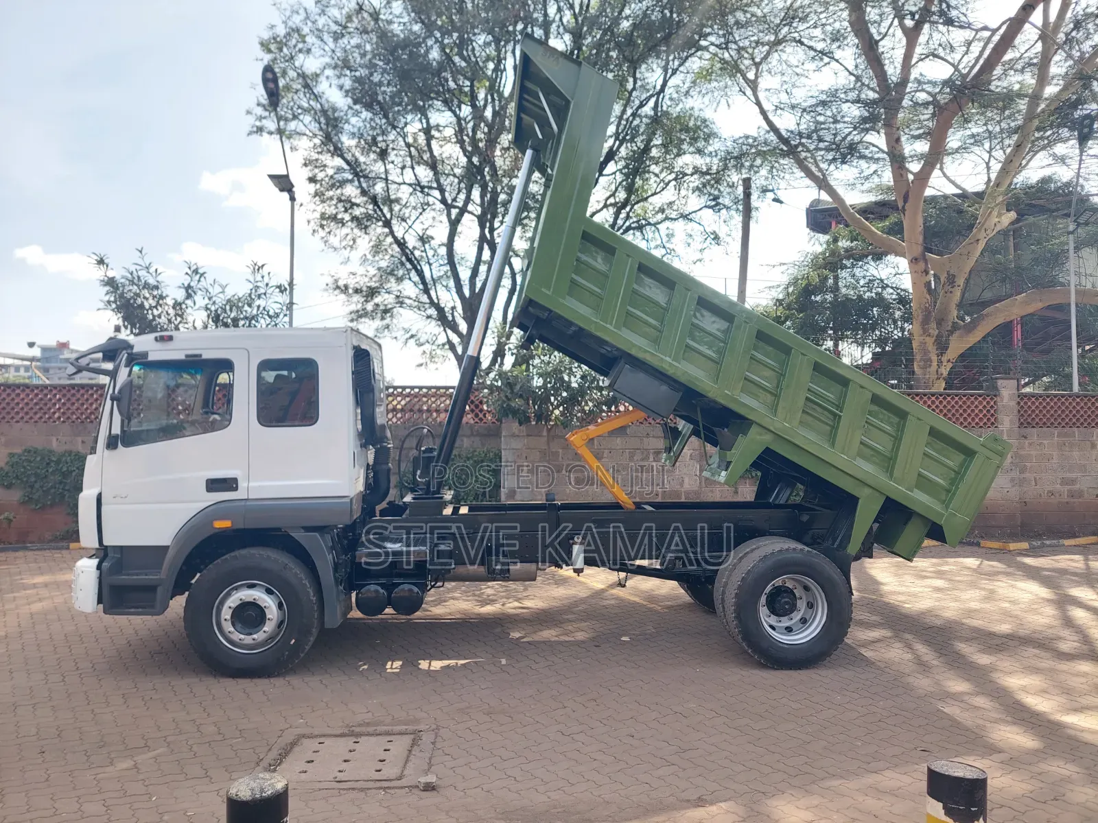 Mitsubishi Fuso Tipper KDJ