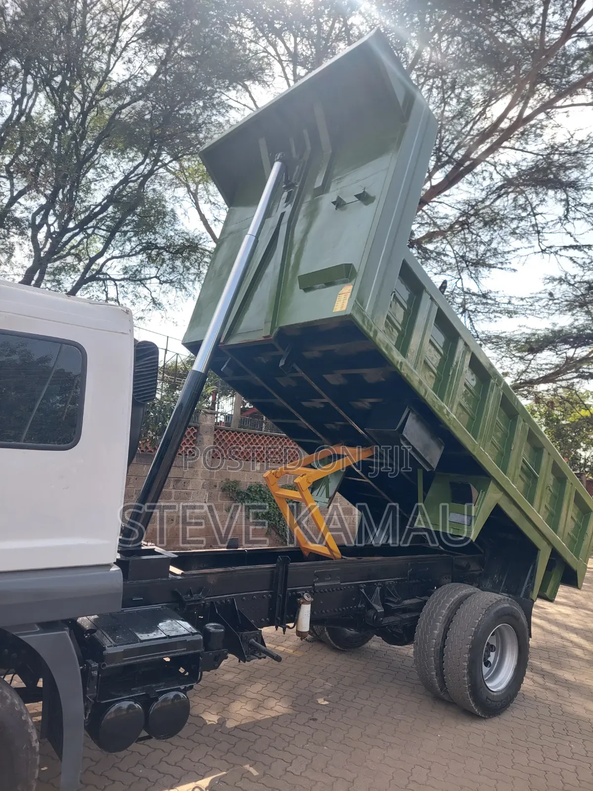 Mitsubishi Fuso Tipper KDJ