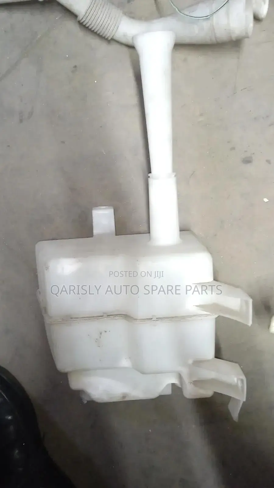 Washer Bottle Nissan Wingroad Y11
