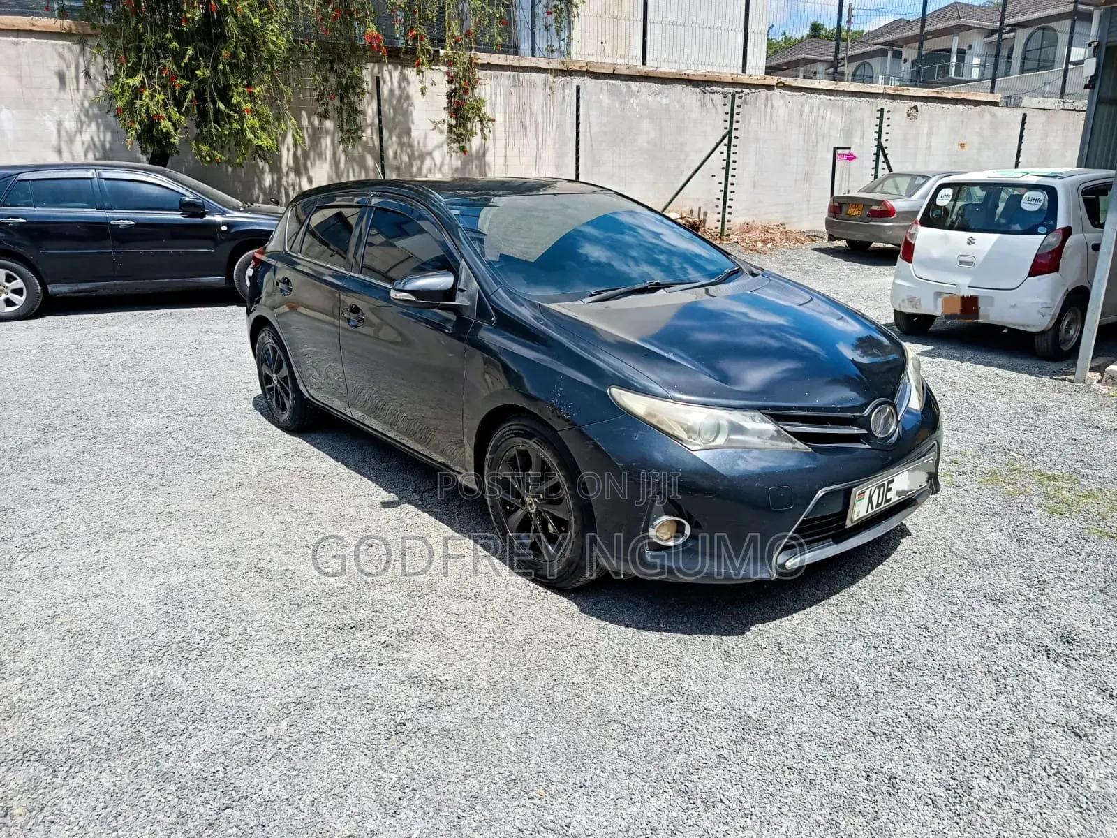 Toyota Auris 2014 Black
