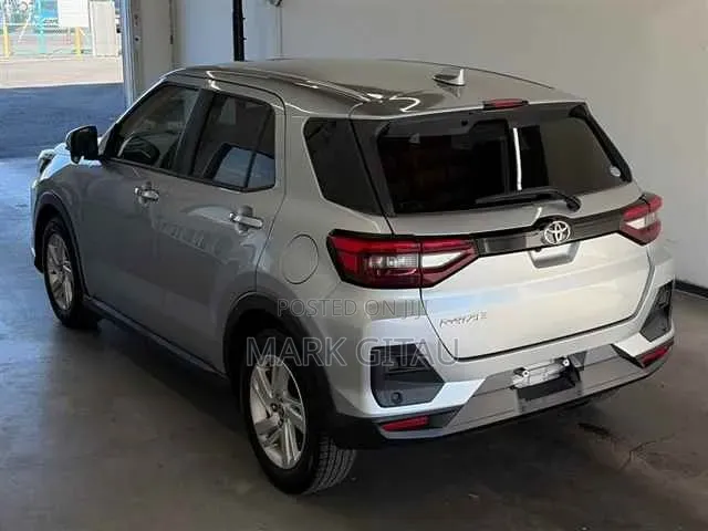 Toyota Raize 2019 Silver