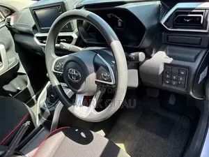 Toyota Raize 2019 Silver