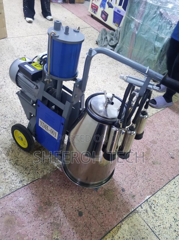 Milking Machine/Milking Machine - main view