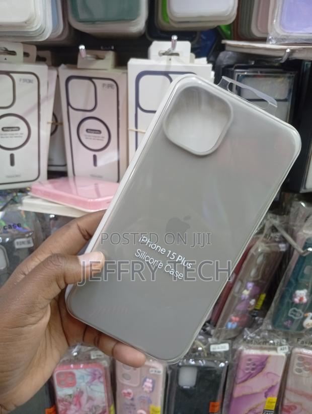 iPhone 15 Plus, Grey Replica Silicone Case - thumbnail 2