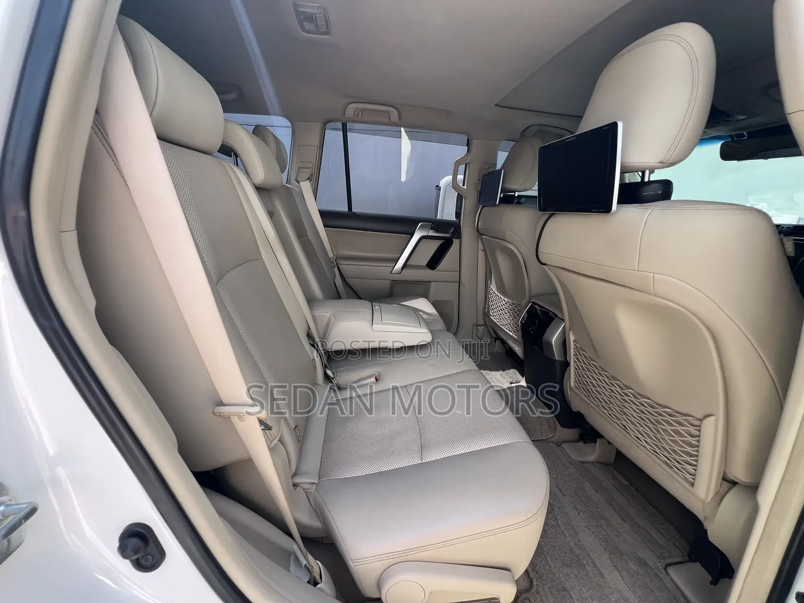 Toyota Land Cruiser Prado 2018 Beige