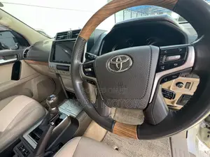 Toyota Land Cruiser Prado 2018 Beige
