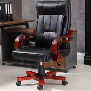 Office Chair : Executive Bliss Leather Chair