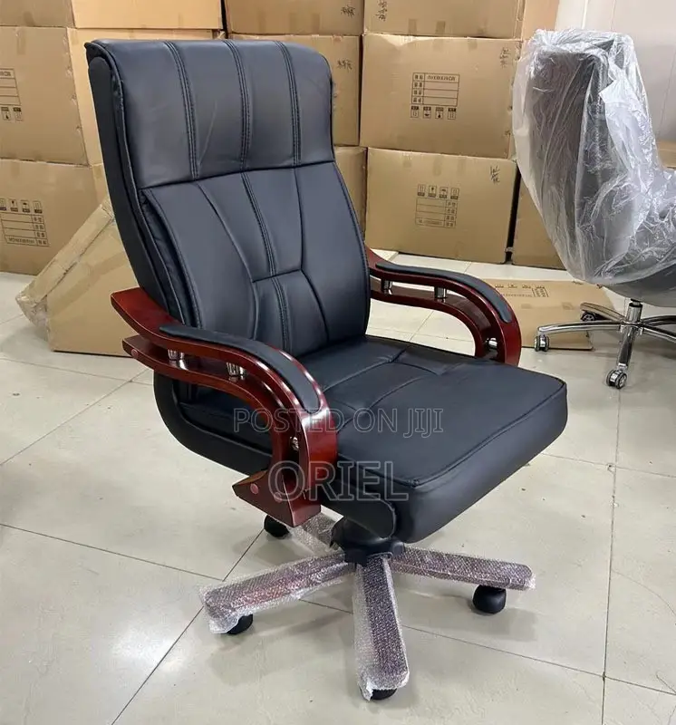 Office Chair : Executive Bliss Leather Chair
