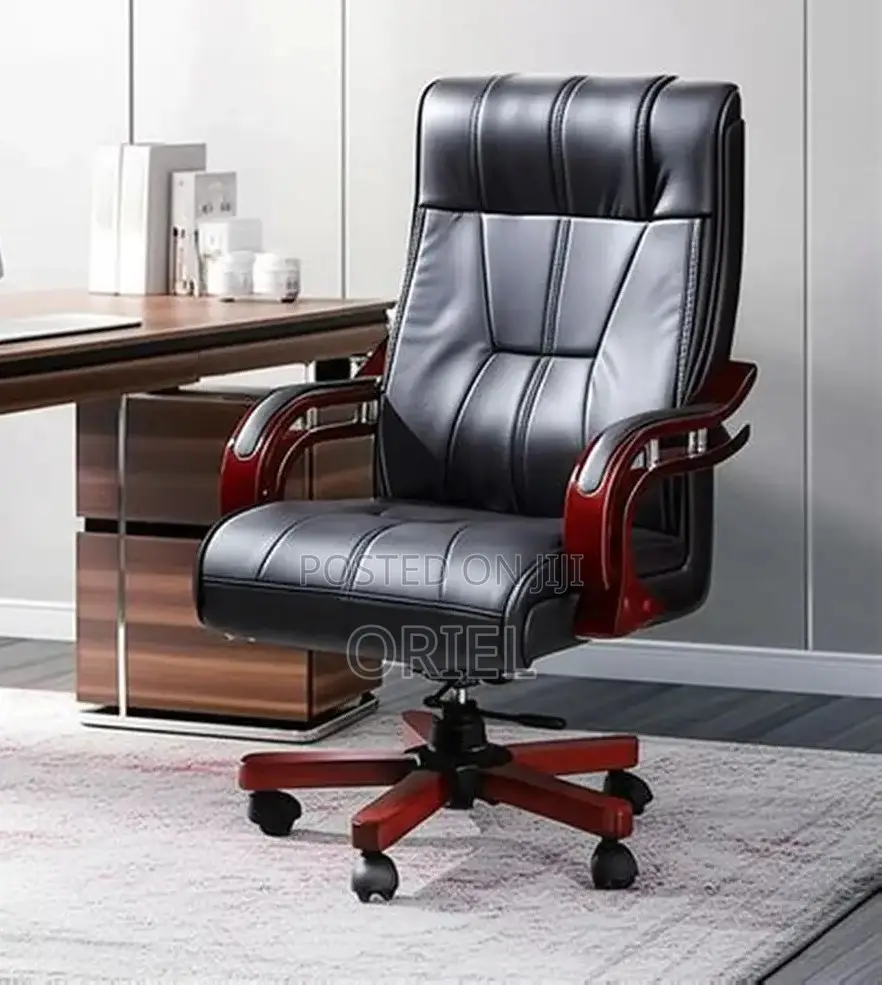 Office Chair : Executive Bliss Leather Chair