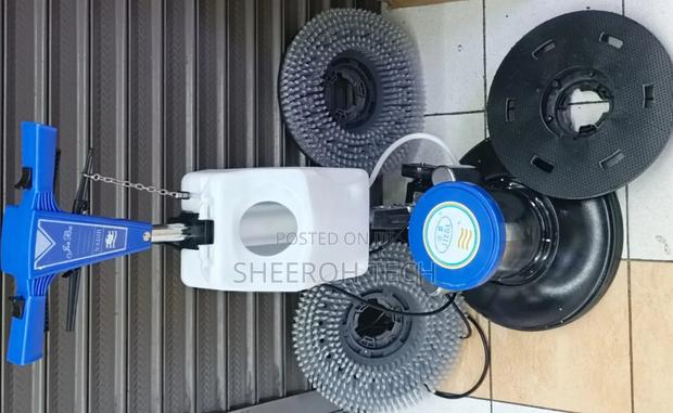 Floor Scrubber Machine With Brushes and Pads - thumbnail 2