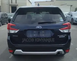 Subaru Forester Premium AWD 2019 Blue